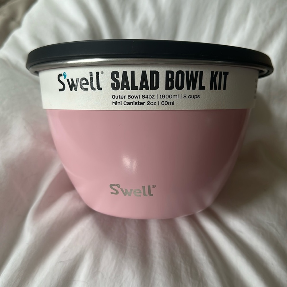 New S'well Salad Bowl Kit 64oz in Pink Peony